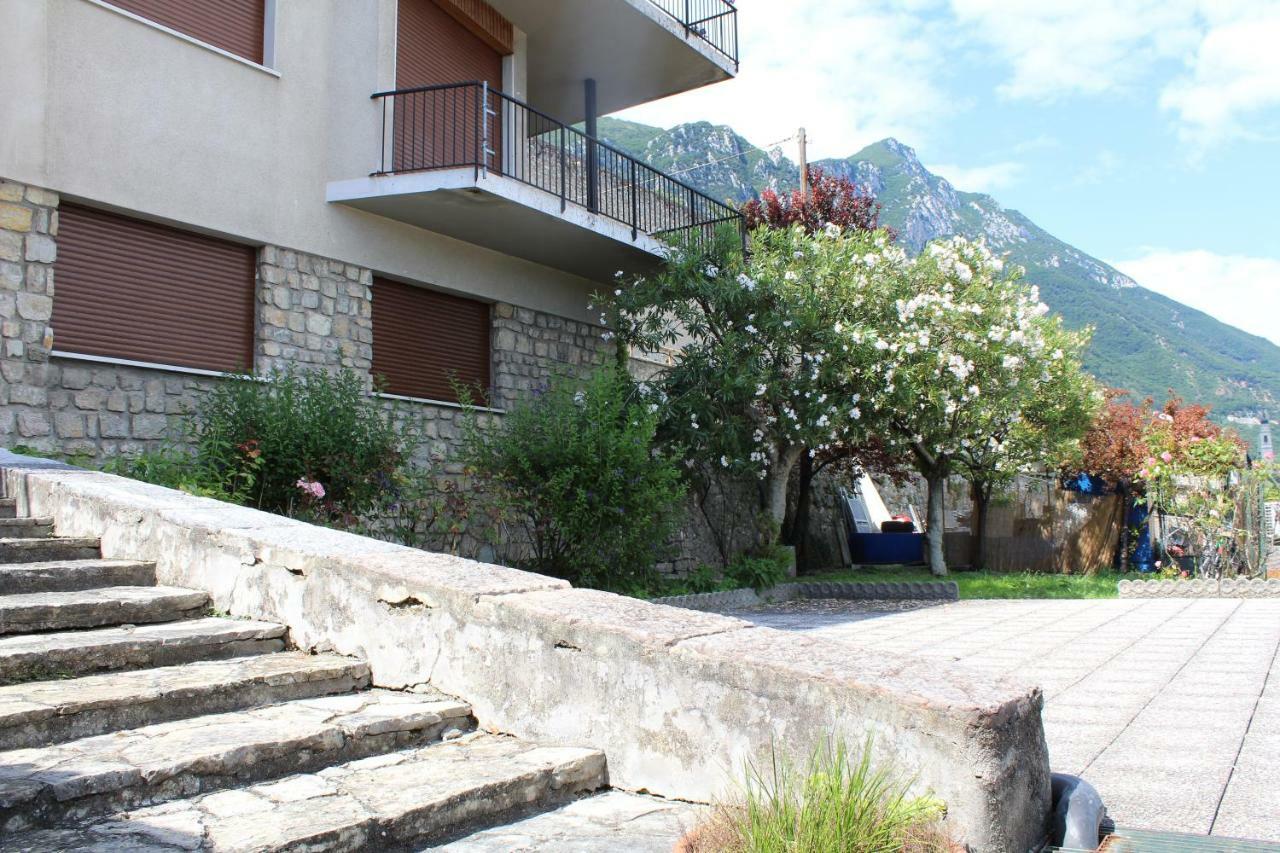 Casa Amelia Lägenhet Gargnano Exteriör bild