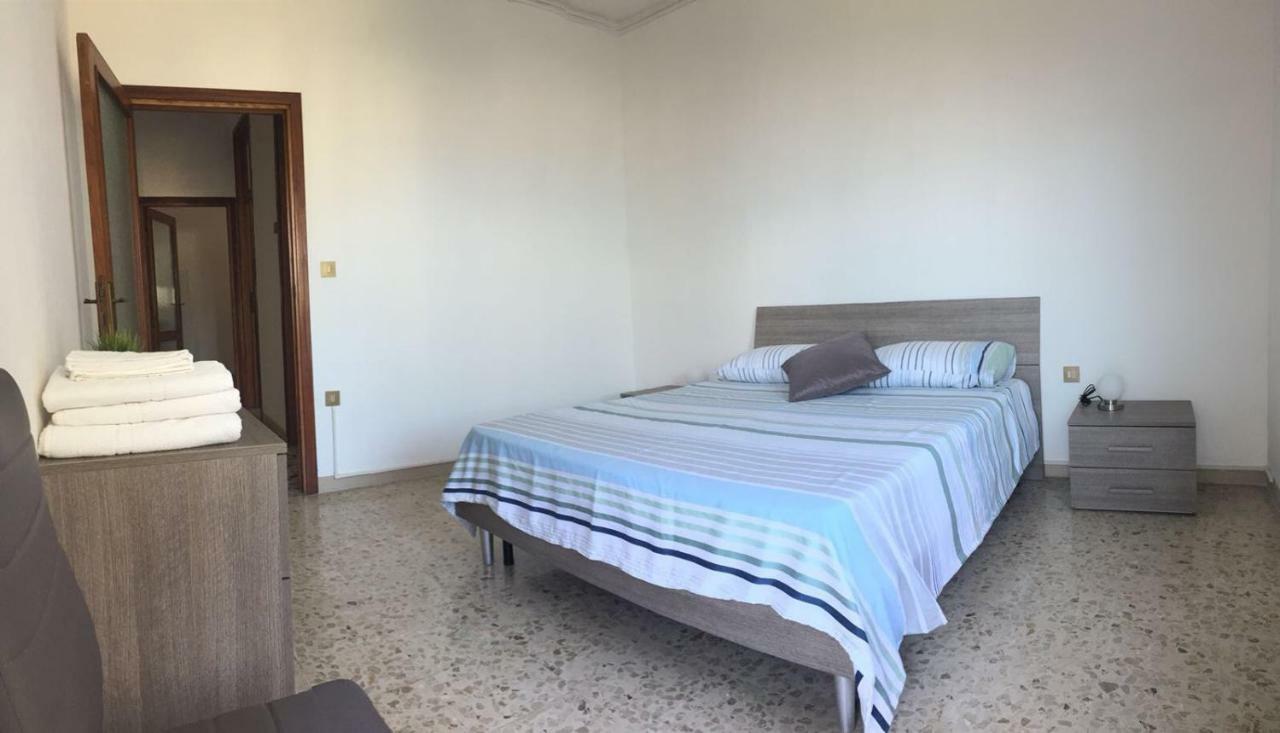 Casa Amelia Lägenhet Gargnano Exteriör bild